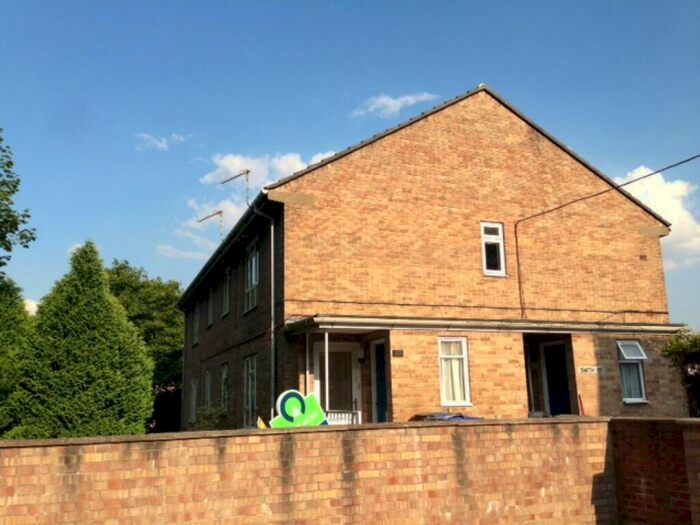 2 Bedroom Flat To Rent In Sidbury Hill Avenue, Tidworth, Hampshire, SP9