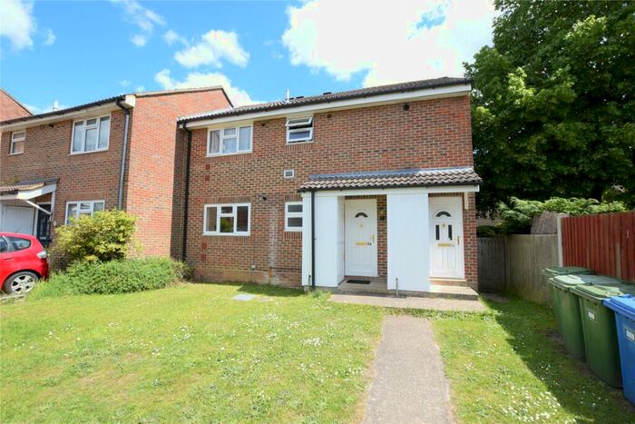 2 Bedroom Maisonette To Rent In Isis Way, Sandhurst, Berkshire, GU47