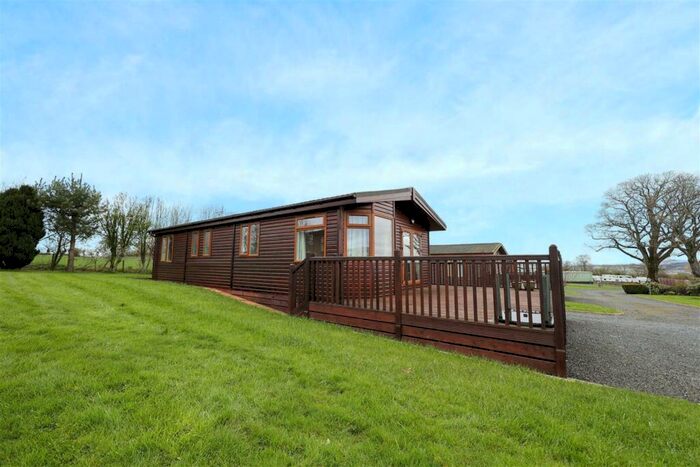 2 Bedroom Park Home For Sale In Newbiggin, Penrith, CA11