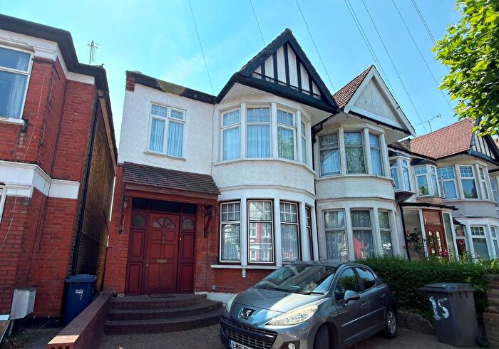 3 Bedroom Semi Detached House For Sale In Fallow Court Avenue, Finchley, London, N12