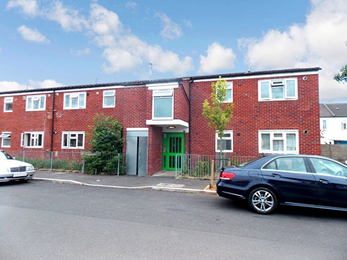 1 Bedroom Flat To Rent In Argyle Road, Canning Town, London, E16