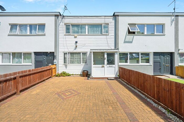 3 Bedroom Terraced House For Sale In The Hide, Netherfield, Milton Keynes, MK6