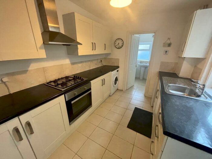 3 Bedroom House To Rent In Stafford Street, Swindon, SN1