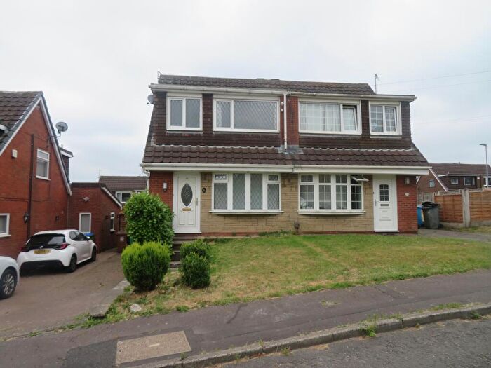 3 Bedroom Semi-Detached House To Rent In Brookdale, Healey, OL12