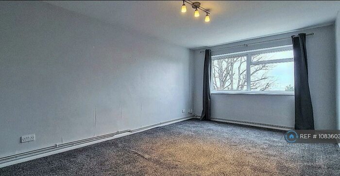 1 Bedroom Flat To Rent In Dunbar Court, Sutton, SM1