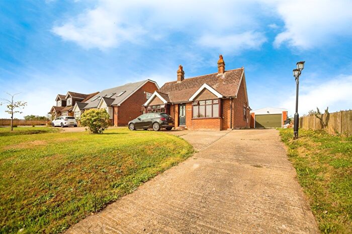 3 Bedroom Detached Bungalow For Sale In Mill Hill, Ashford Road, Ashford, TN23