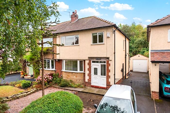 3 Bedroom Semi-Detached House For Sale In Holme Grove, Burley In Wharfedale, Ilkley, West Yorkshire, LS29