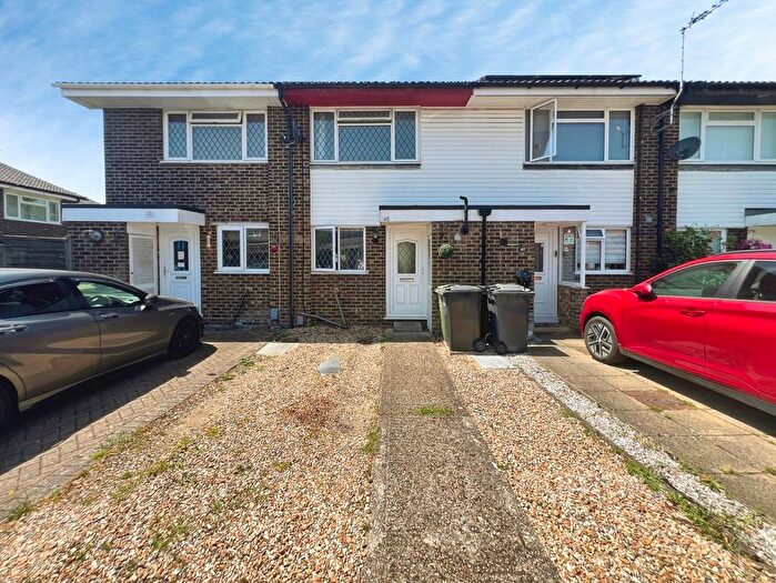 2 Bedroom Terraced House For Sale In Loddon Way, Ash, Surrey, GU12