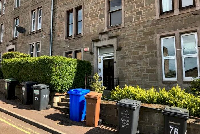 1 Bedroom Flat To Rent In Bonnybank Road, Hilltown, Dundee, DD1