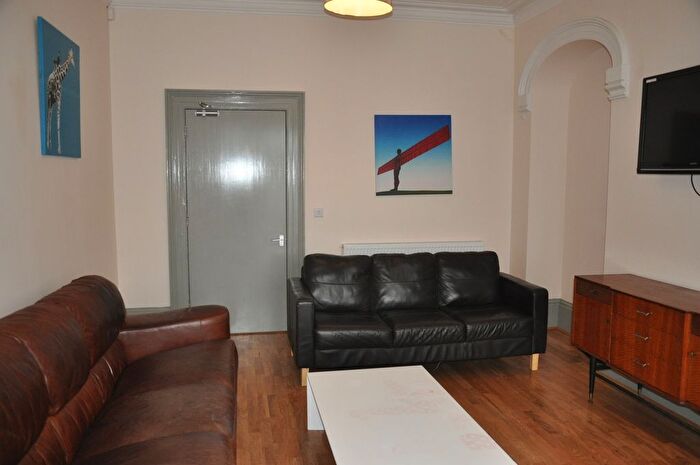 2 Bedroom Semi-Detached House To Rent In Talbot Street, Nottingham, NG1