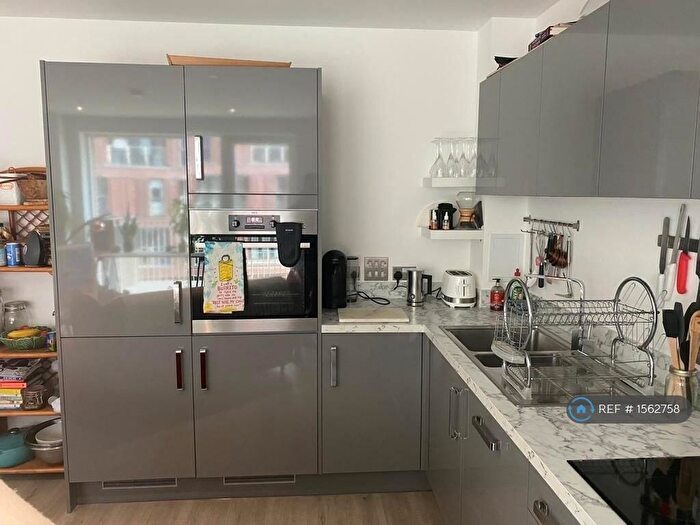 1 Bedroom Flat To Rent In Thomas Road, Poplar, E14