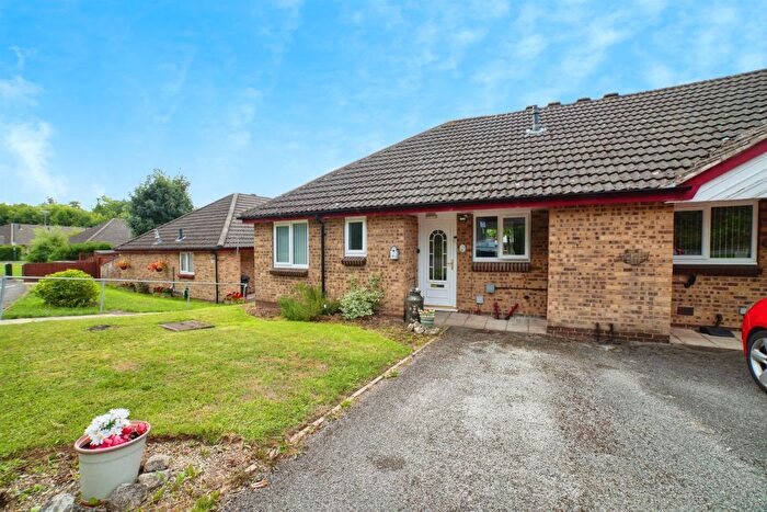 2 Bedroom Terraced Bungalow For Sale In Thorpelands Drive, Allestree, Derby, DE22