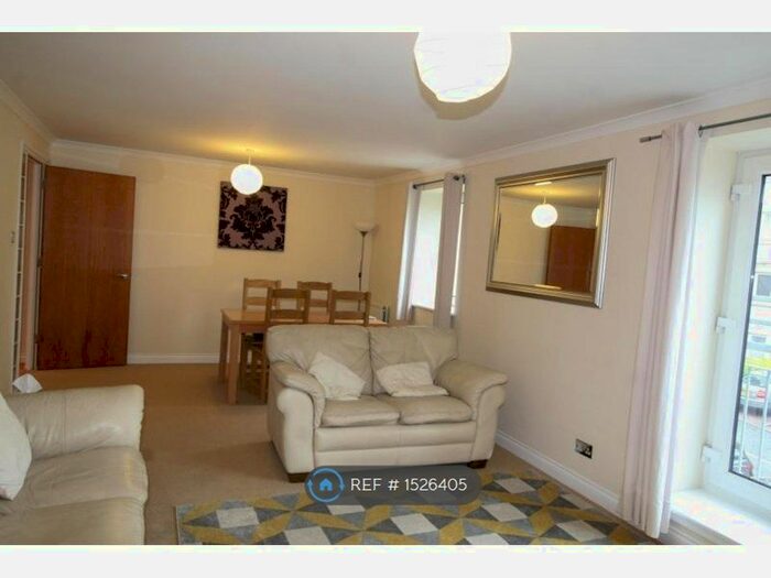 2 Bedroom Flat To Rent In Pilrig Heights, Edinburgh, EH6