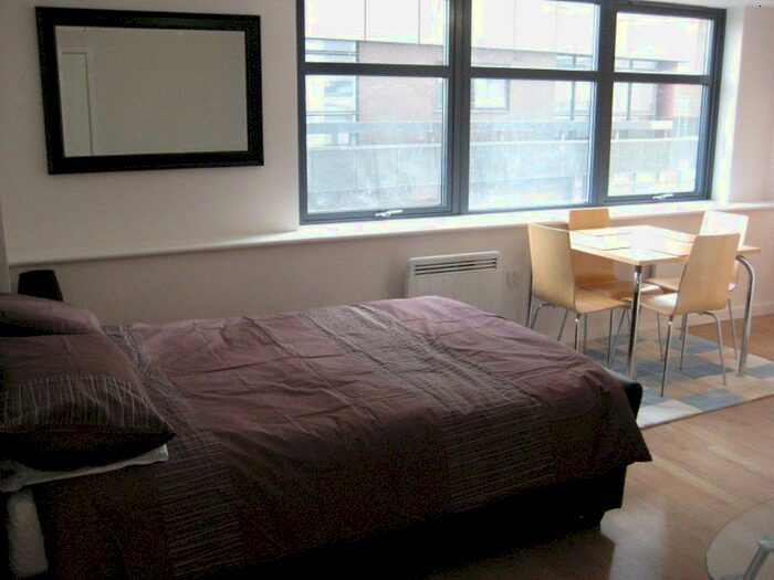 Apartment To Rent In Brindley House Studio, B3