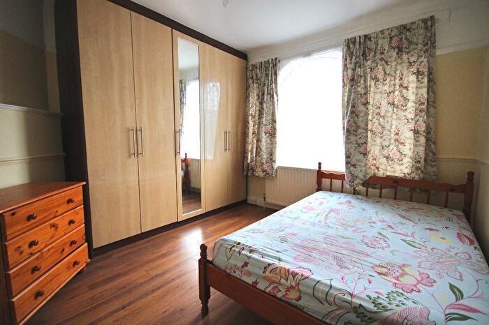 5 Bedroom Semi Detached House To Rent In Neeld Crescent, Wembley, HA9