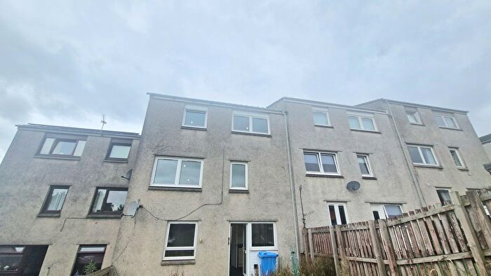 4 Bedroom Town House To Rent In Culvain Place, Falkirk, FK1