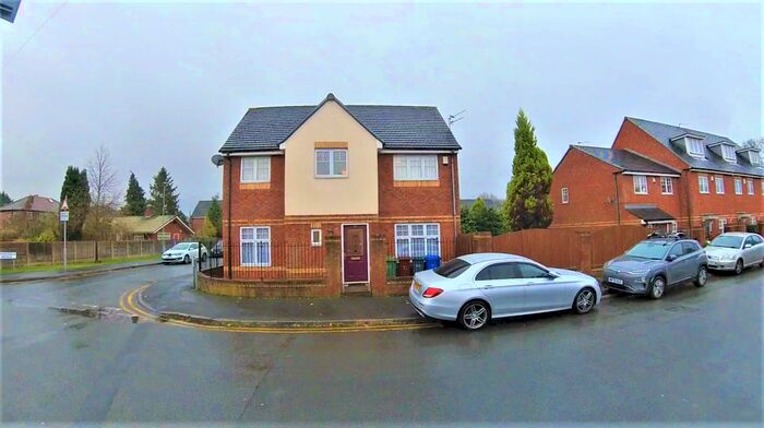 3 Bedroom Semi-Detached House To Rent In Whitebrook Road, Manchester, M14
