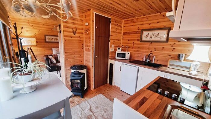 1 Bedroom Park Home For Sale In Fineburn Caravan Park, Frosterley, Weardale, DL13