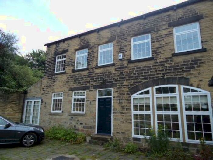 3 Bedroom Apartment To Rent In North Hill Road, Hilton Court Stables, Headingley, Leeds, LS6