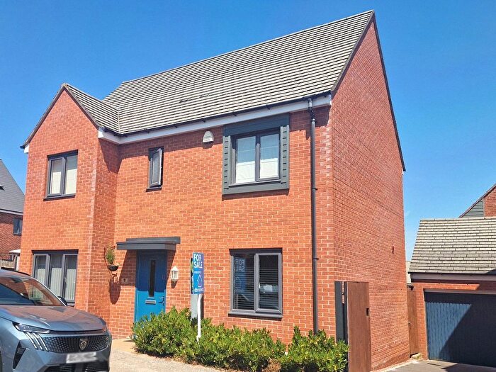 3 Bedroom Detached House For Sale In Stoney Fold, Lawley, Telford, Shropshire, TF3