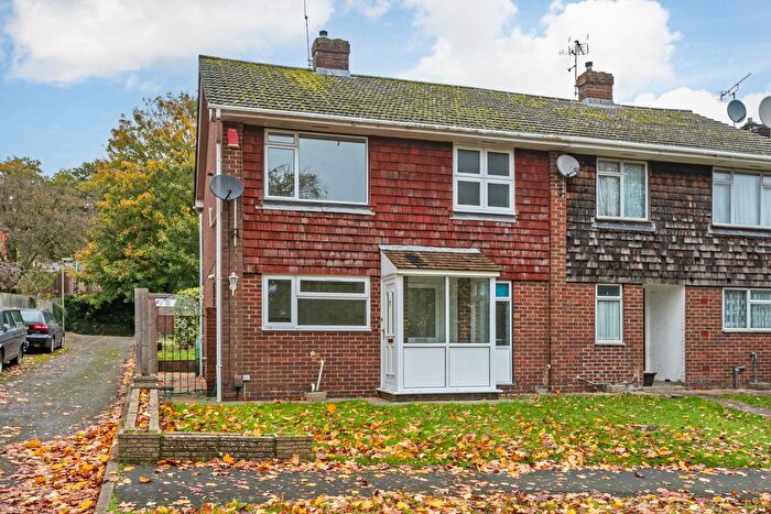 3 Bedroom Semi-Detached House To Rent In Buriton Road, Winchester, SO22