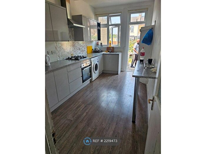 3 Bedroom Terraced House To Rent In Lynford Gardens, Ilford, IG3