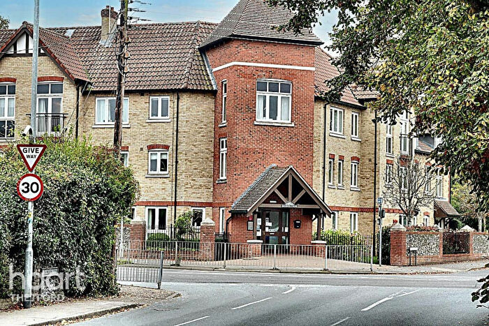 2 Bedroom Apartment For Sale In Hanbury Court, Thetford, IP24