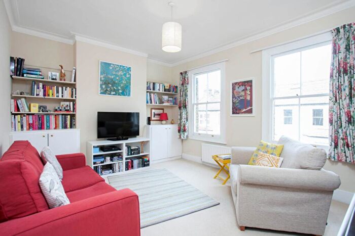 1 Bedroom Flat To Rent In Freke Road, SW11