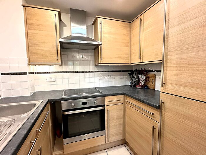 1 Bedroom Flat For Sale In Hawthorn Road, Bognor Regis, West Sussex, PO21