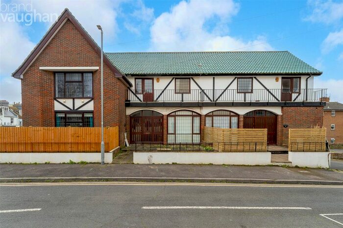 6 Bedroom Detached House To Rent In Upper Park Place, Brighton, East Sussex, BN2