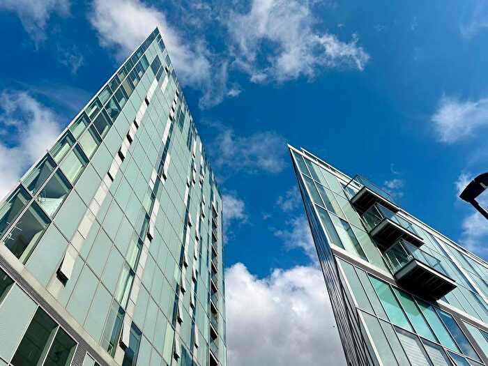 3 Bedroom Flat To Rent In Atrium Heights, Little Thames Walk, Greenwich, SE8