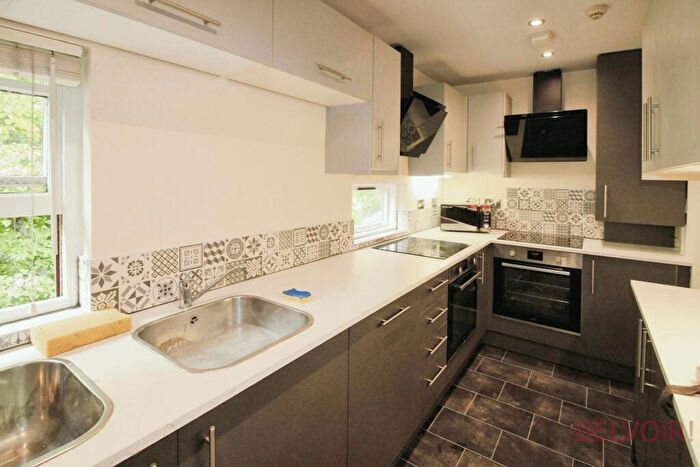 1 Bedroom Detached House To Rent In Southey Street, Nottingham, NG7