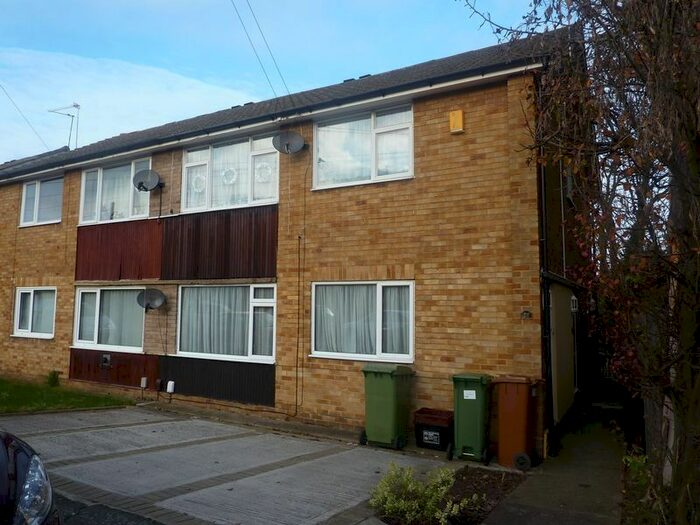 2 Bedroom Maisonette To Rent In Whitehill Road, Crayford, Dartford, DA1