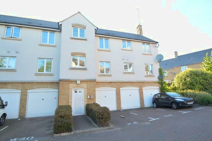 1 Bedroom Apartment To Rent In Holden Close, Braintree, CM7