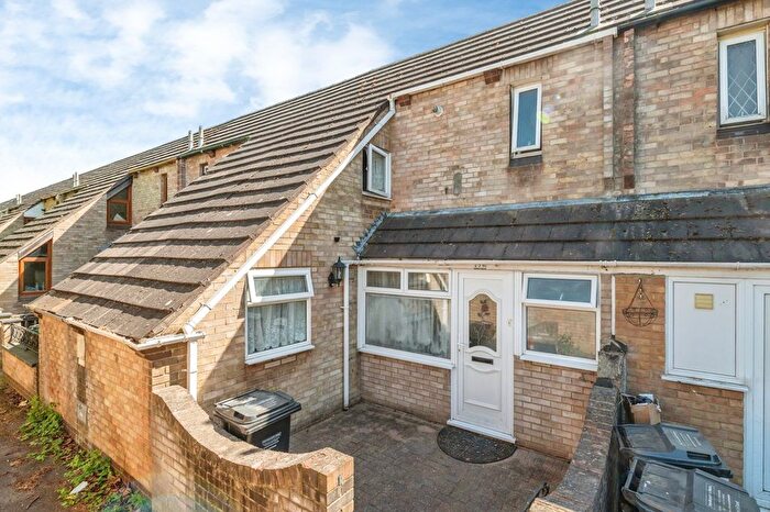 3 Bedroom Terraced House For Sale In Beambridge, Basildon, Essex, SS13