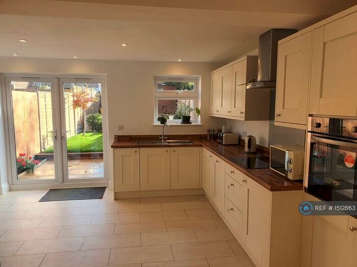 2 Bedroom Terraced House To Rent In Malmesbury Road, Morden, SM4