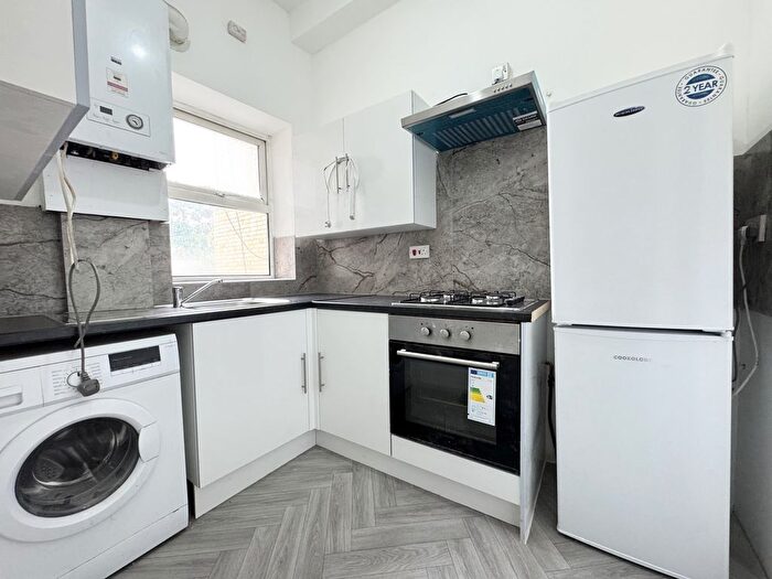 2 Bedroom Flat To Rent In Hornsey Road, Holloway, N7