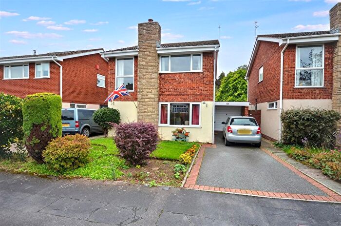 4 Bedroom Detached House For Sale In Broomfield Close, Stone, ST15