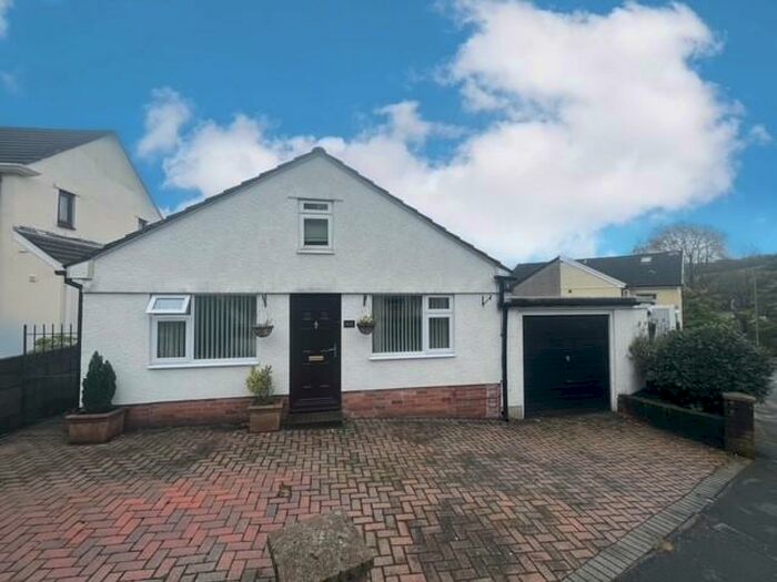 2 Bedroom Bungalow To Rent In Graig View, Machen, Caerphilly, CF83