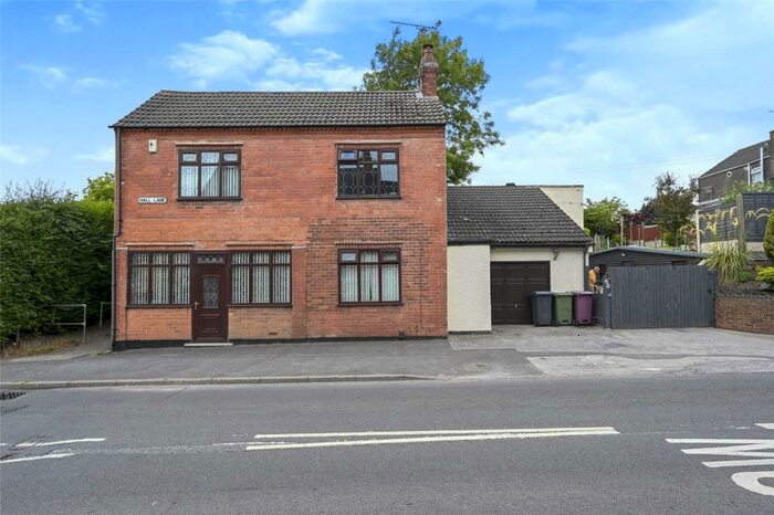 4 Bedroom Detached House To Rent In Hall Lane, Alfreton, DE55