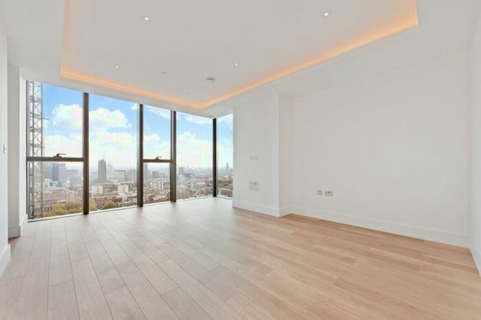 1 Bedroom Flat To Rent In Carrara Tower, Bollinder Place, London, Greater London, EC1V