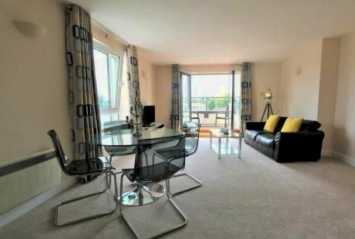 2 Bedroom Flat To Rent In William Booth, Stanley Road, Woking, GU21