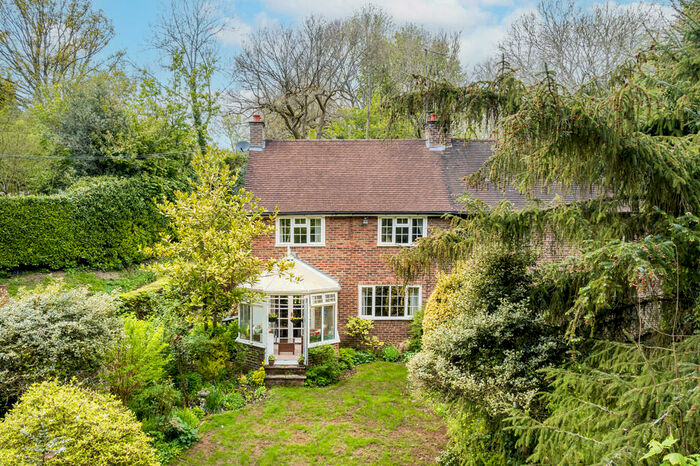 3 Bedroom Semi-Detached House For Sale In Harps Oak Lane, Merstham, RH1