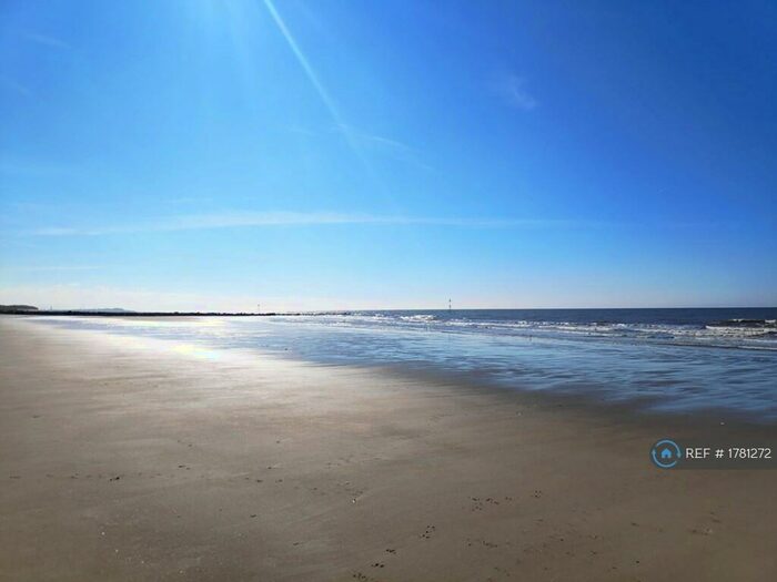 4 Bedroom Detached House To Rent In Ffordd Idwal, Prestatyn, LL19