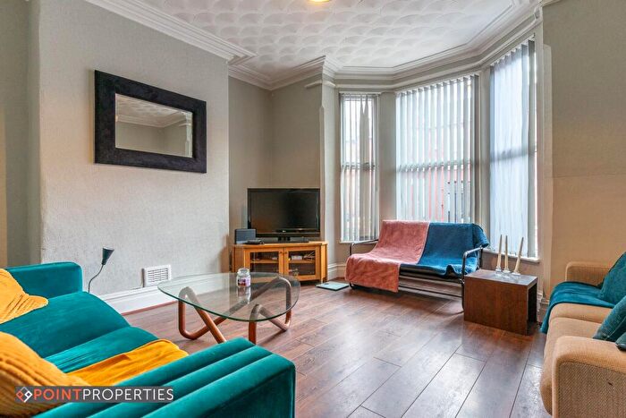 5 Bedroom Terraced House To Rent In Bedroom House, Russell Road, L18