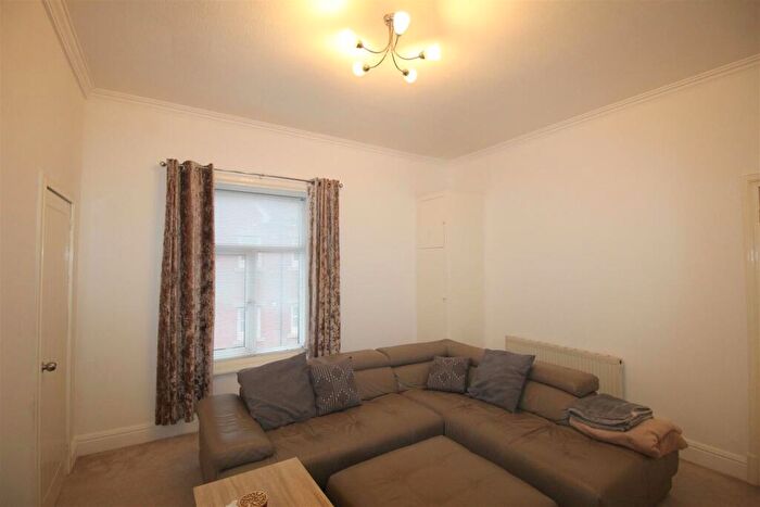 1 Bedroom Flat For Sale In North Promenade, Lytham St. Annes, FY8