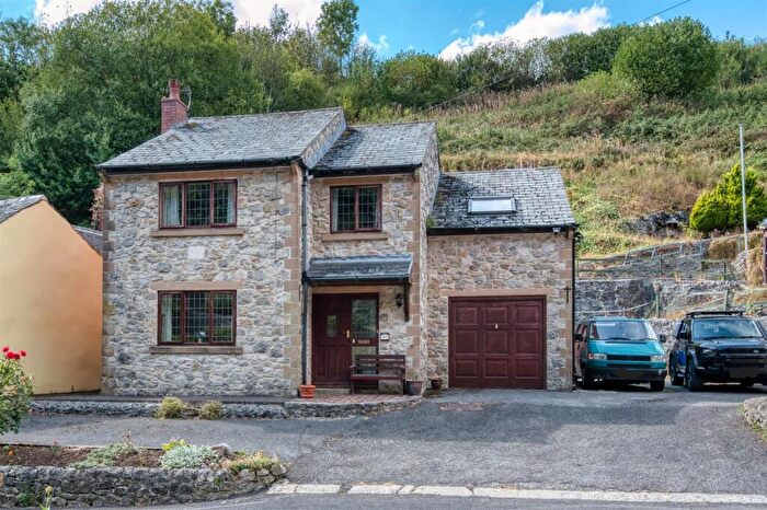 3 Bedroom Detached House For Sale In Yeoman Street, Bonsall, Matlock, DE4