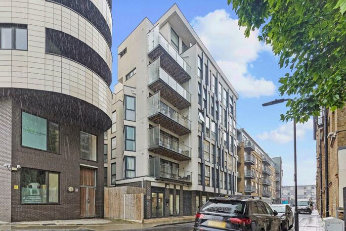 2 Bedroom Flat To Rent In Tyssen Street, Hackney, E8