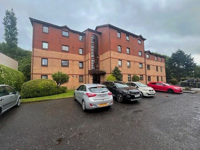 2 Bedroom Flat To Rent In Lochfield Road, Paisley, PA2