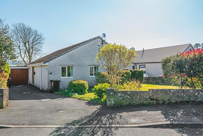 3 Bedroom Bungalow For Sale In Rheda Close, Frizington, CA26
